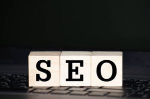 آموزش بلاگر شدن در یوتیوب: راهنمای جامع 11 سوال متداول و پاسخ