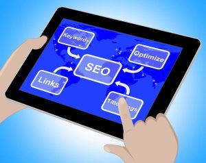 راهنمای جامع بازاریابی آنلاین: درس‌های ارزشمند از نی‌نی‌سایت (7 نکته خاص، پرسش و پاسخ، و جدول جامع)